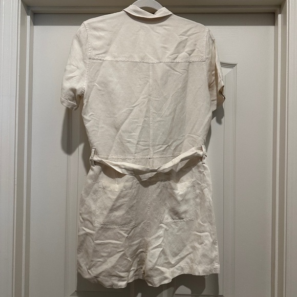 Rails Georgie Tie Waist Linen Romper in Stone - Picture 12 of 13